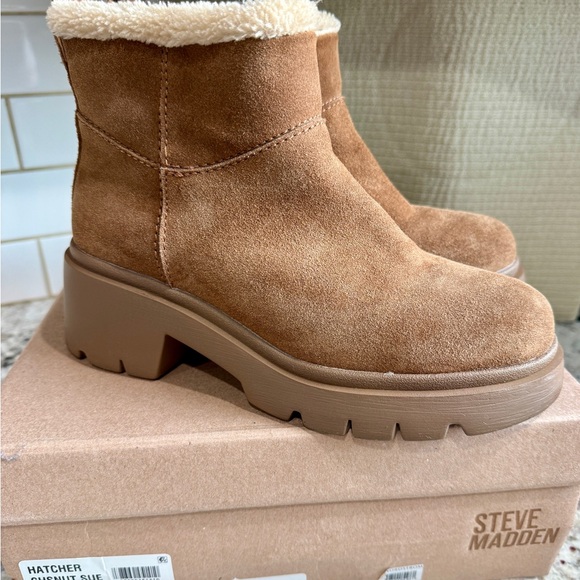 Steve Madden Suede Hatcher Bootie - Picture 2 of 13
